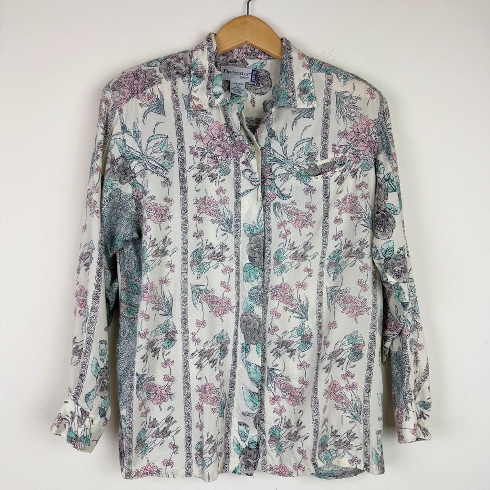 Diversity Sport Vintage Pastel Floral Blouse